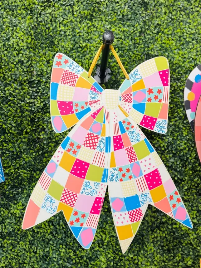 Quilted Bow Door Hanger