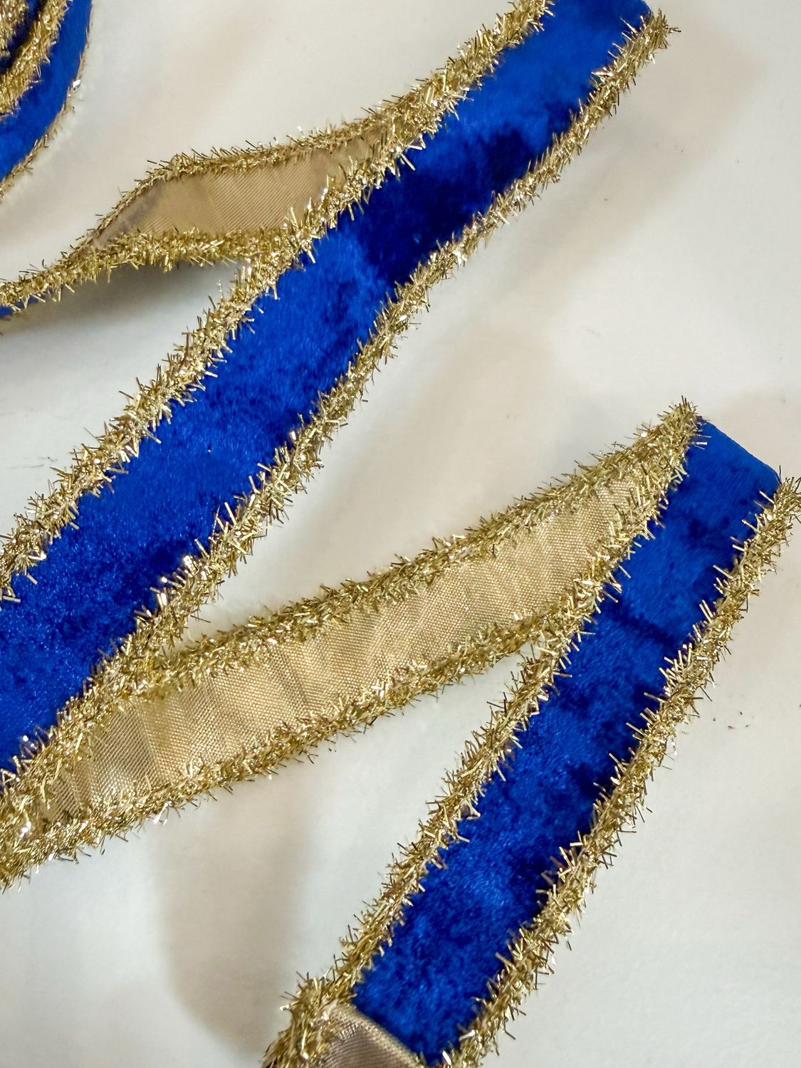 VG Blue Velvet Metallic Tinsel Edge 1x10