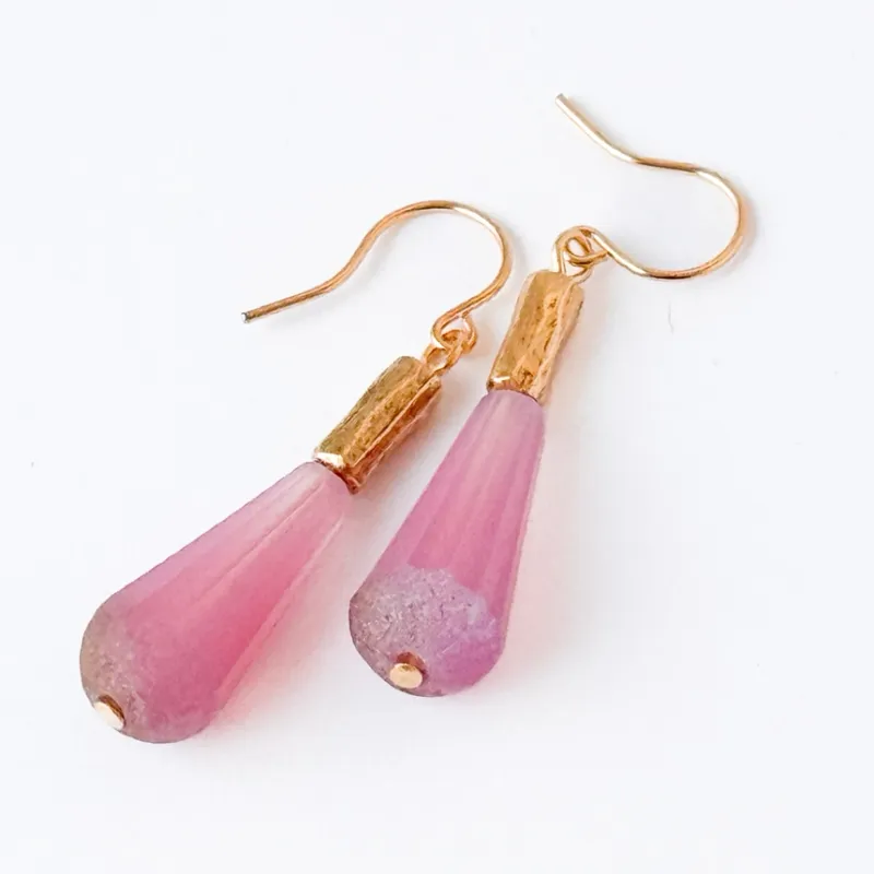 VG Czech Teardrop Earring Lilac
