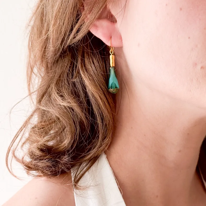 VG Czech Teardrop Earring Turquoise