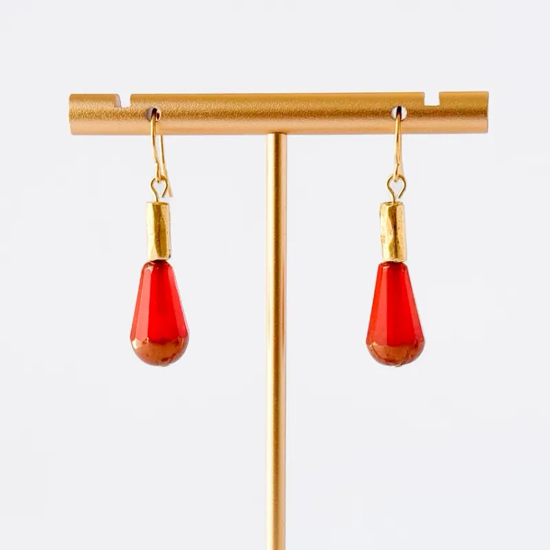 VG Czech Teardrop Earring Coral