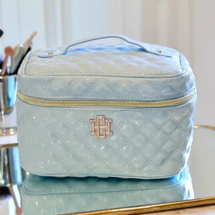 Hampton Train Case-Light Blue