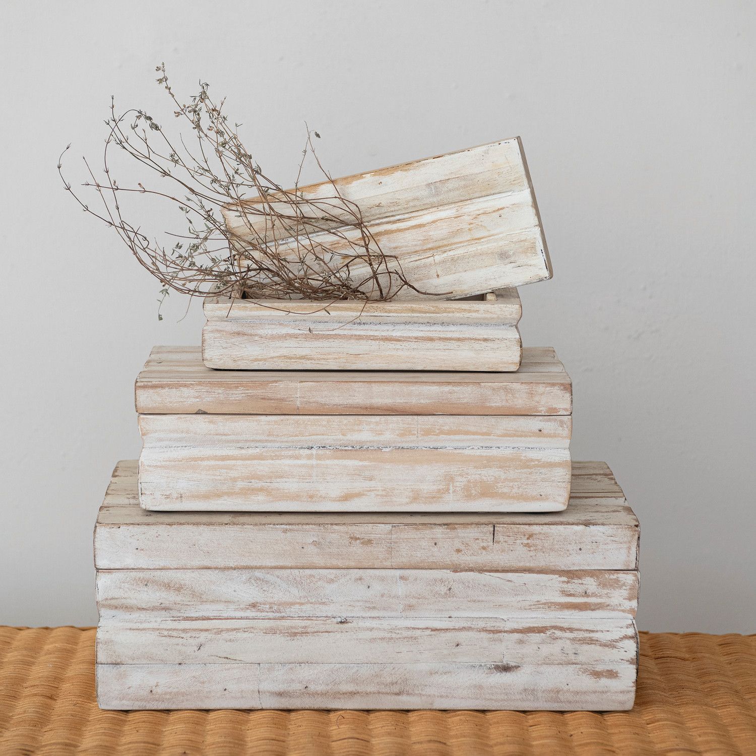 DG2593-Small Decorative Whitewash Box