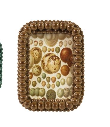 DG2631A-Brown Resin Ball Frame