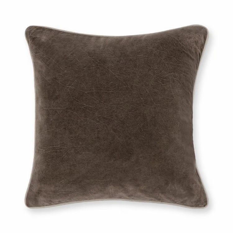 SLD Heirloom Velvet Desert 18x18