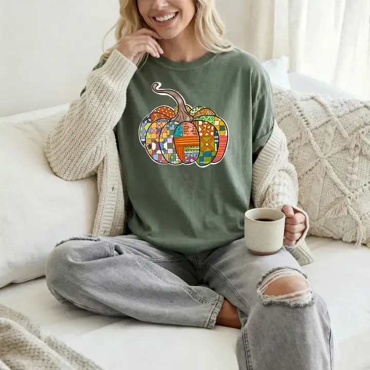 VG Quilted Pattern Pumpkin Tee
