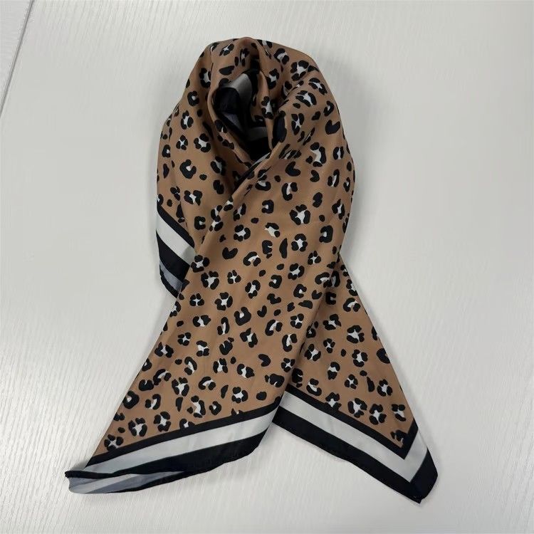 Sweet Spot Drew Scarf