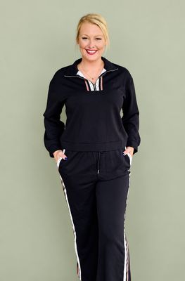 VG Black Dot Pullover
