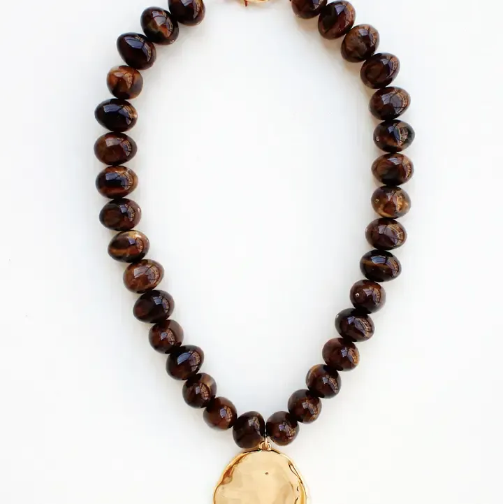 VG Brown Chunky Beaded w Gold Hammered Coin Charm Necklace