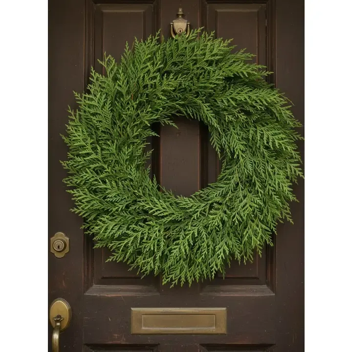 VG Winter Evergreen Wreath