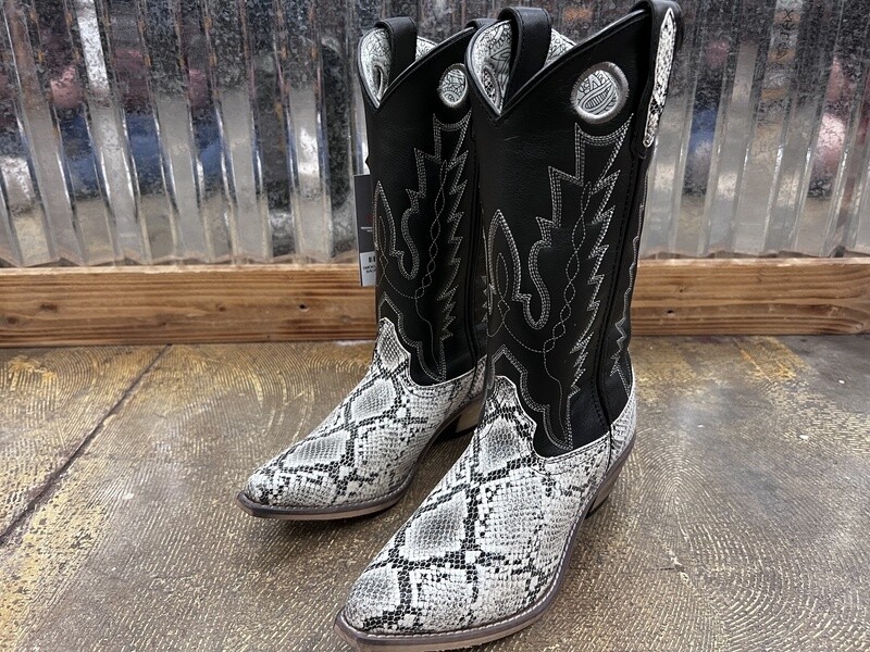 SMOKEY MOUNTAIN DIAMOND BACK SNIP TOE BOOT
