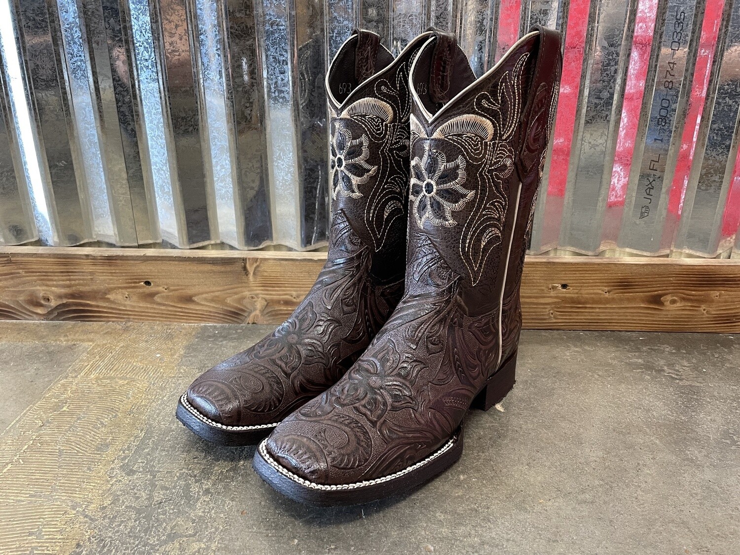 JB569 HANDTOOLED LEATHER BOOTS - BROWN