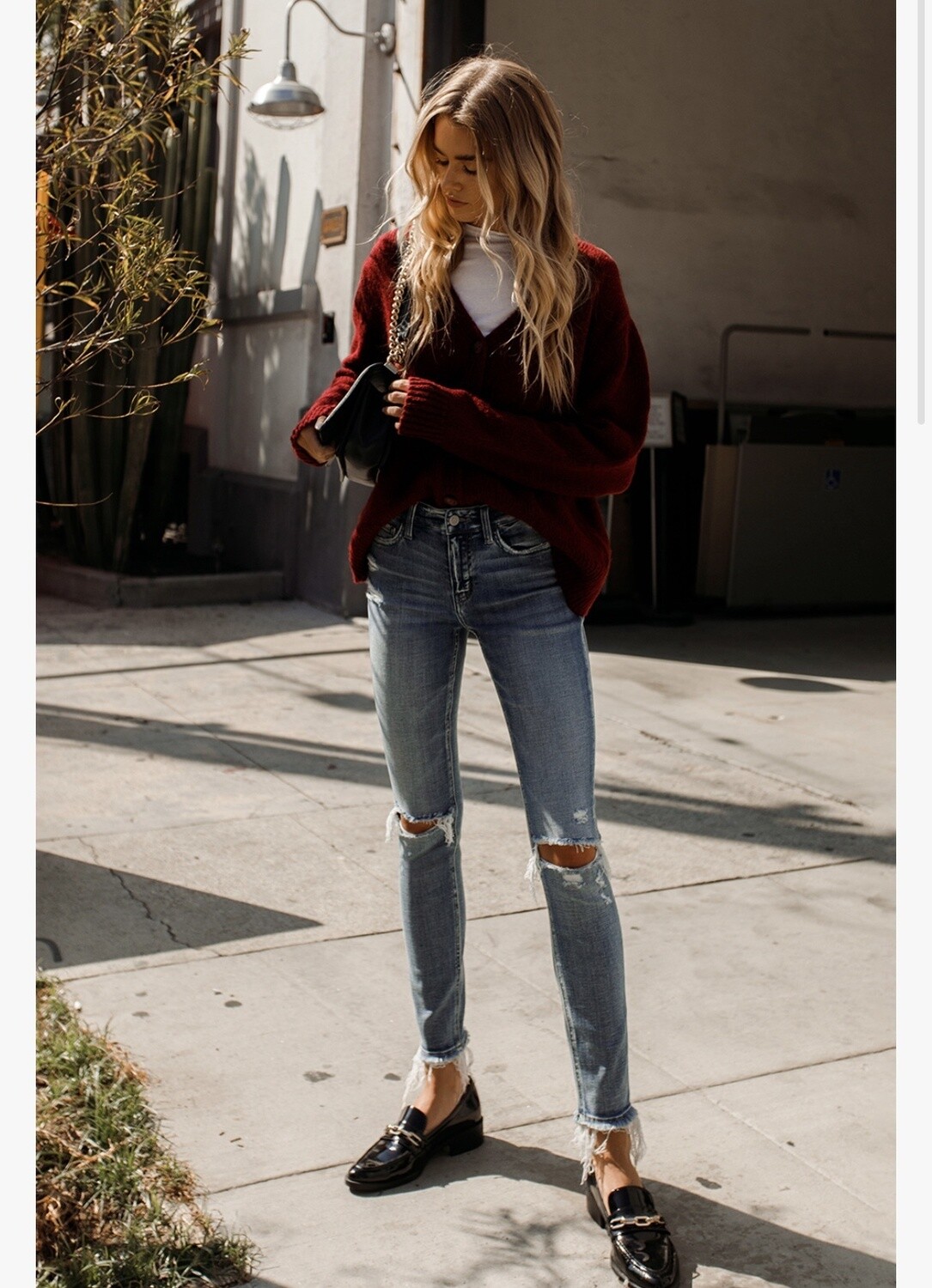 DISTRESED MID RISE ANKLE SKINNY F4306