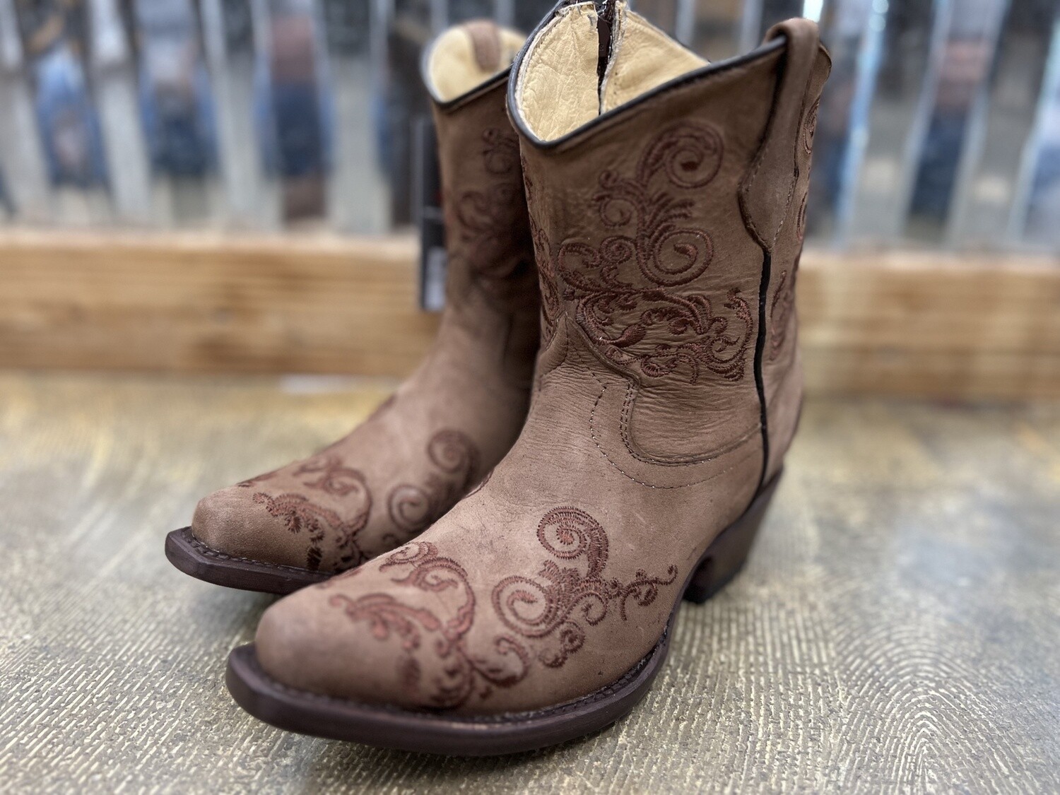 BROWN ANKLE BOOTS