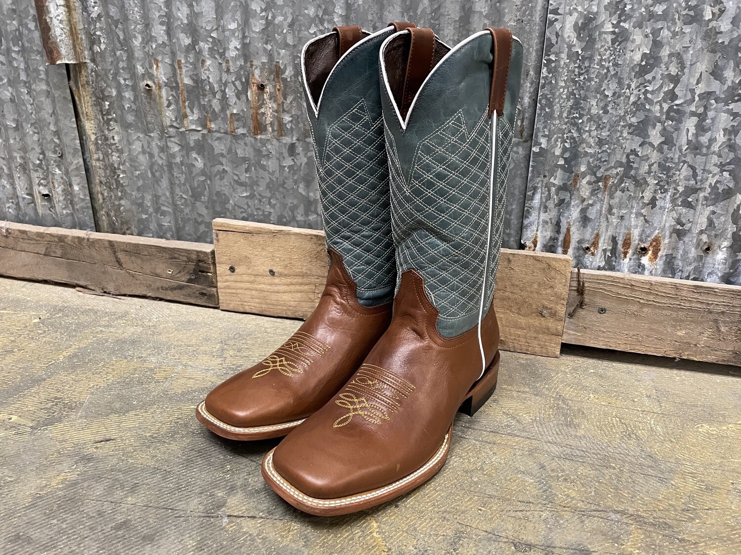 HAWK COGNAC - SQUARE TOE