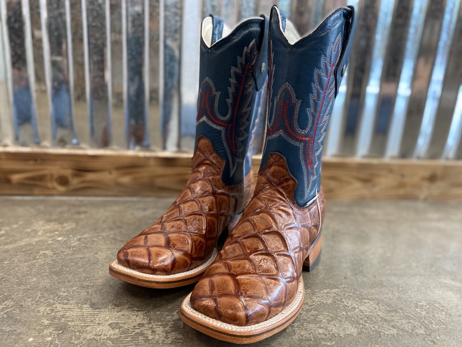 MEN'S PIRARUCU PRINT BOOTS - SHEDRON