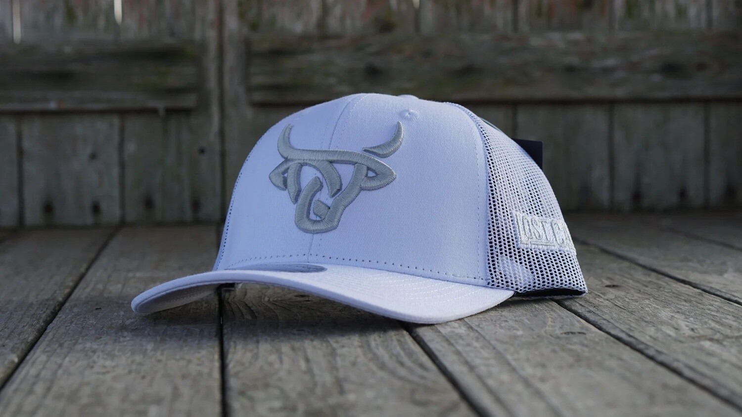 White Cattle curved