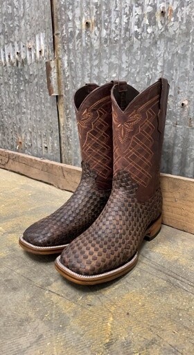 R BOOTS PETATILLO TANG