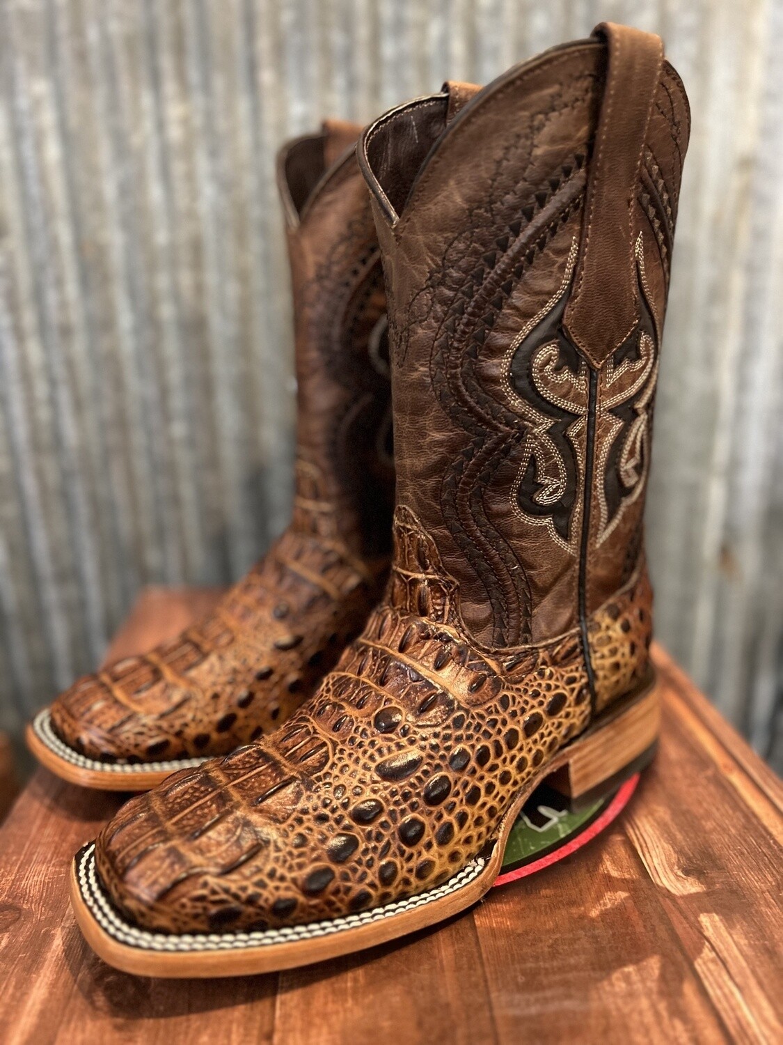 Cognac Alligator