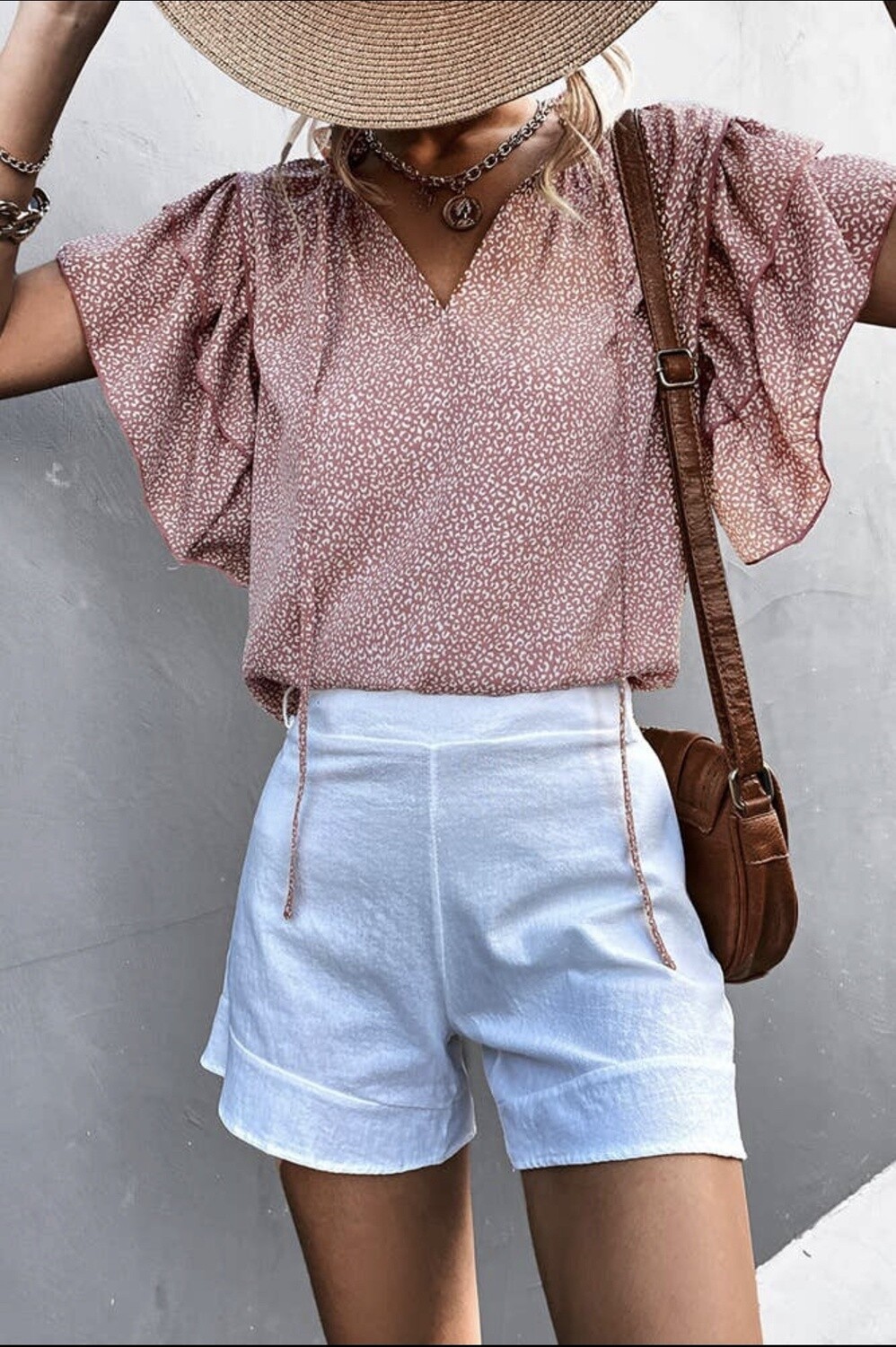 LEOPARD PRINT V-NECK