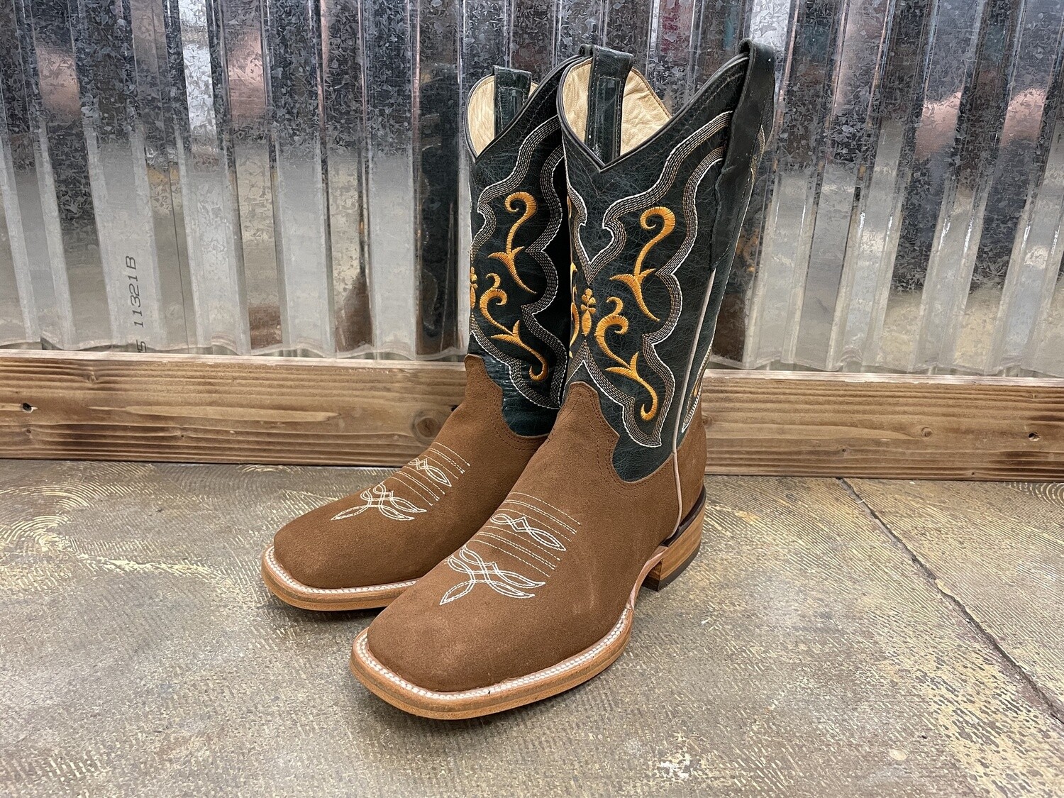 MEN'S SUEDE BOOTS