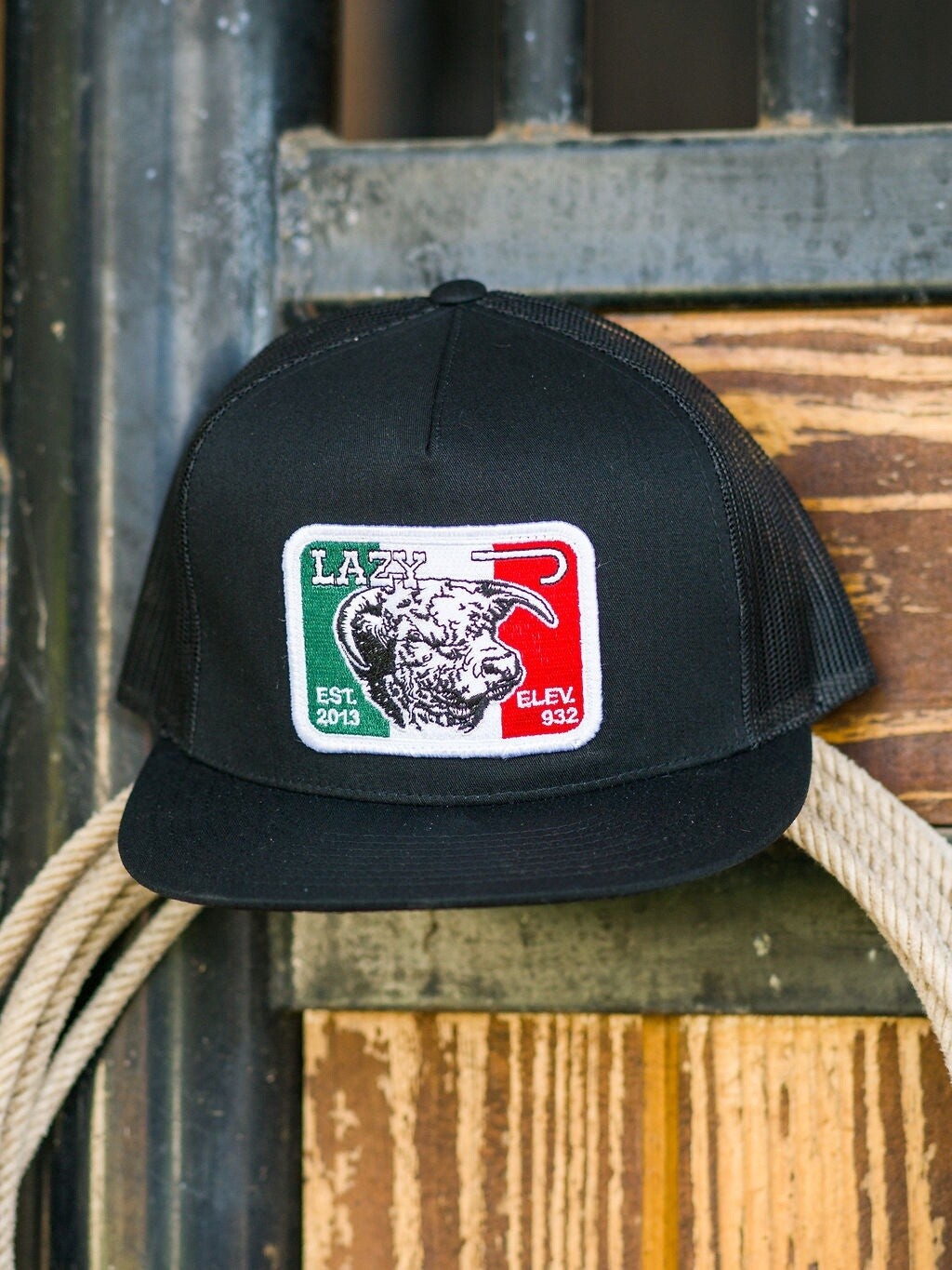 BLACK MEXICO 4" CAP