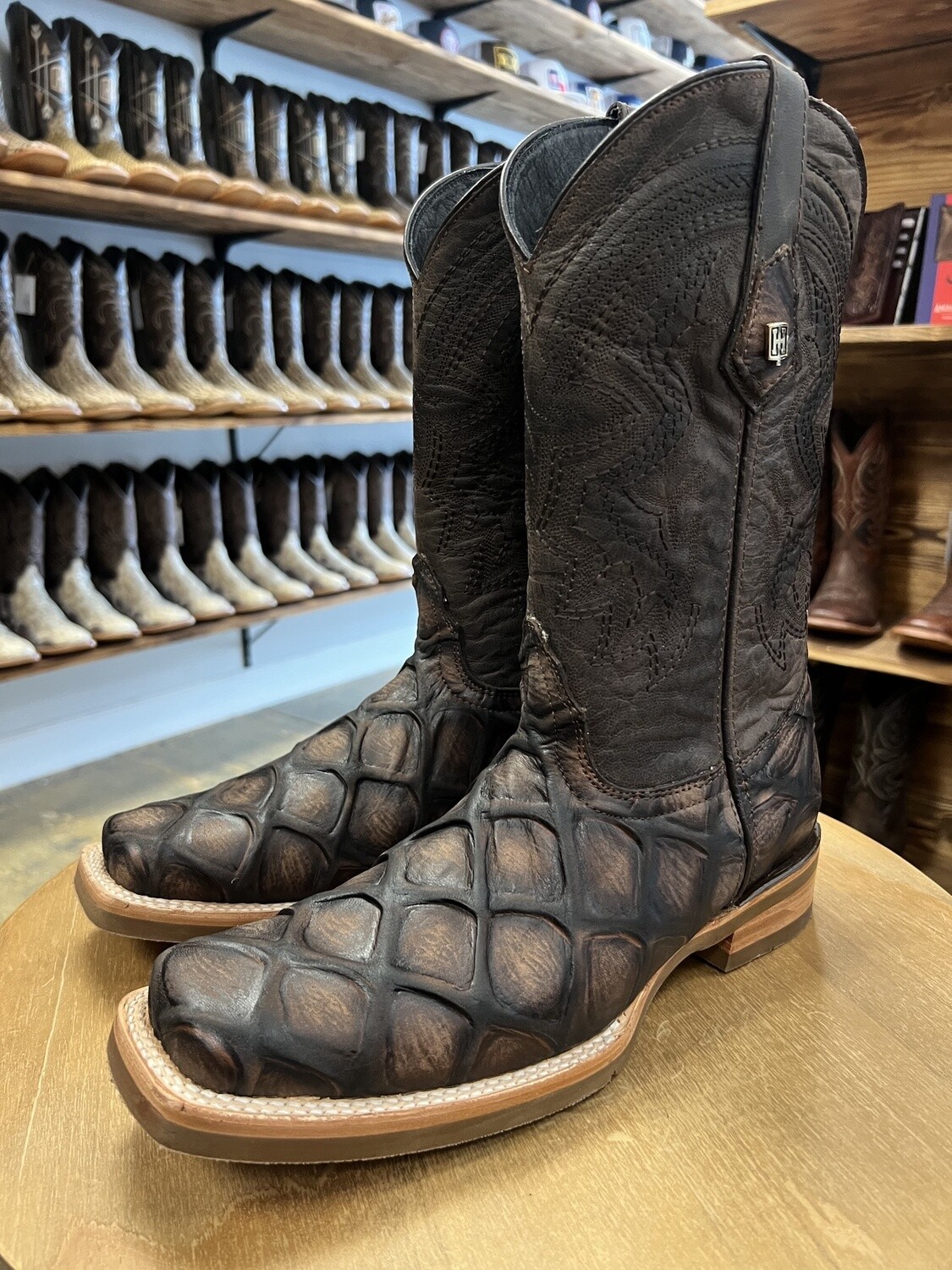 Pirarucu print snip toe