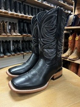 black hometown boots