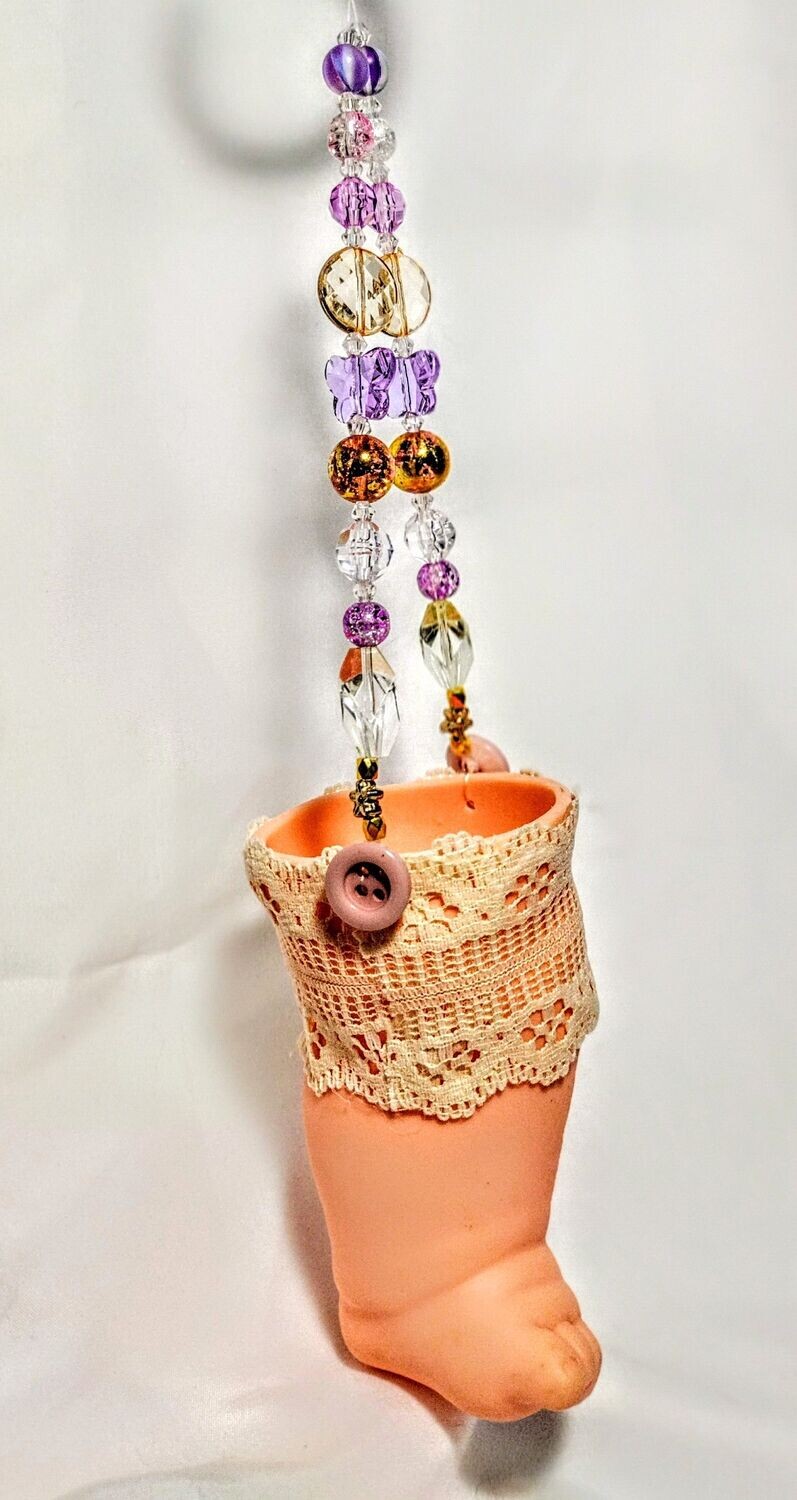 White leg plant holder