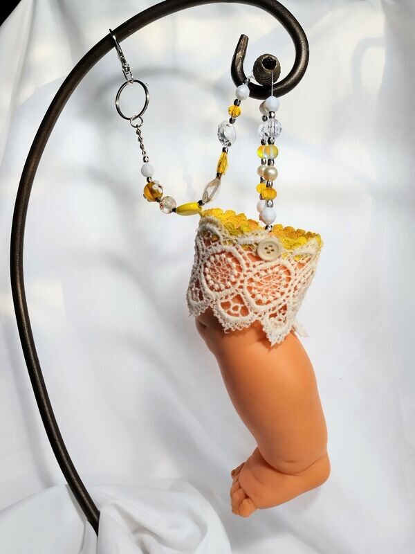 Yellow leg plant holder