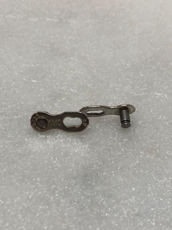KMC Missing Link, 8spd chain quick link