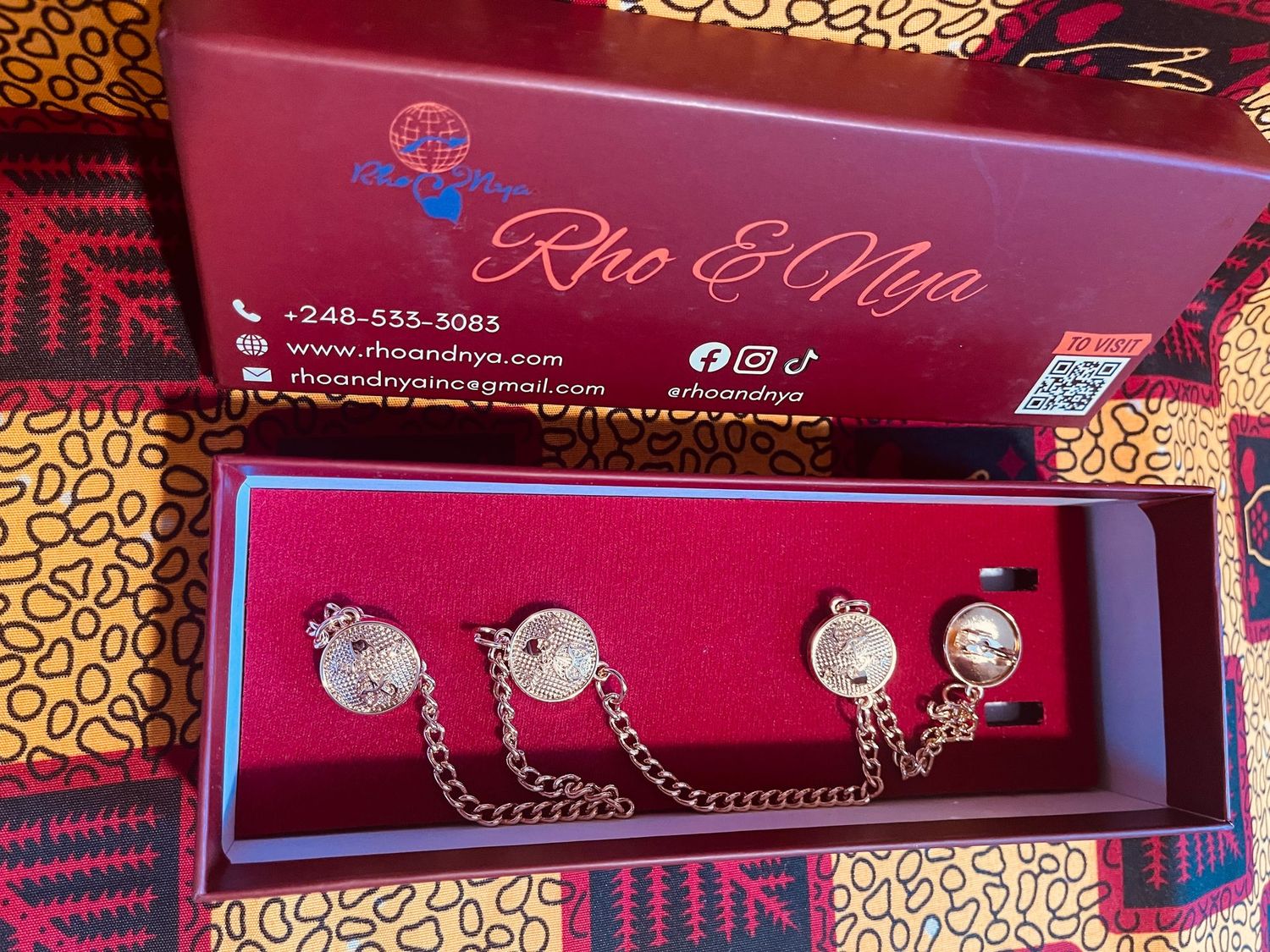 Royalty Cuff Links and Chain Buttons