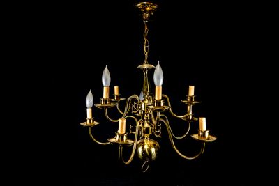 Vintage Georgian-Style, Two Tiered, 10-Light Chandelier