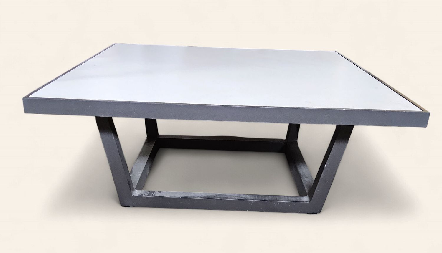 Kudo Cocktail Table by JANUS et Cie