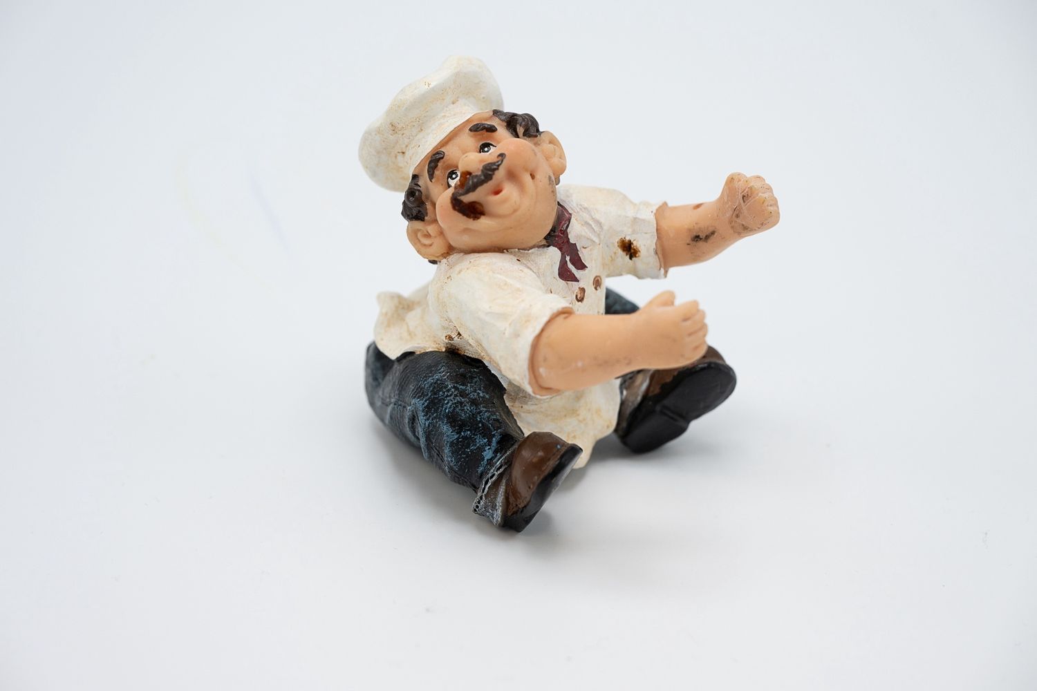 Vintage Style Italian Chef Wine Bottle Holder
