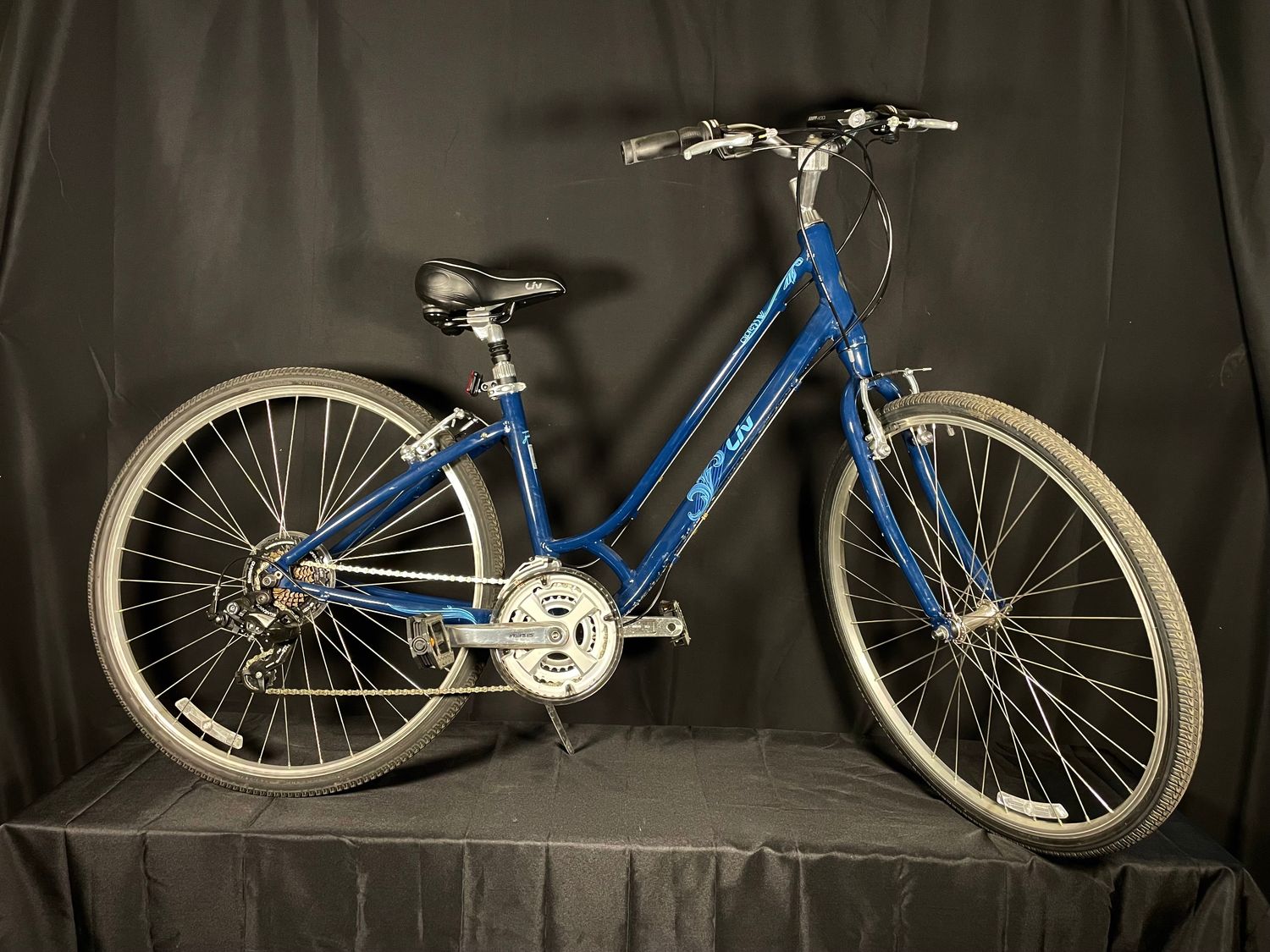 Liv Giant Cypress Hybrid Bike