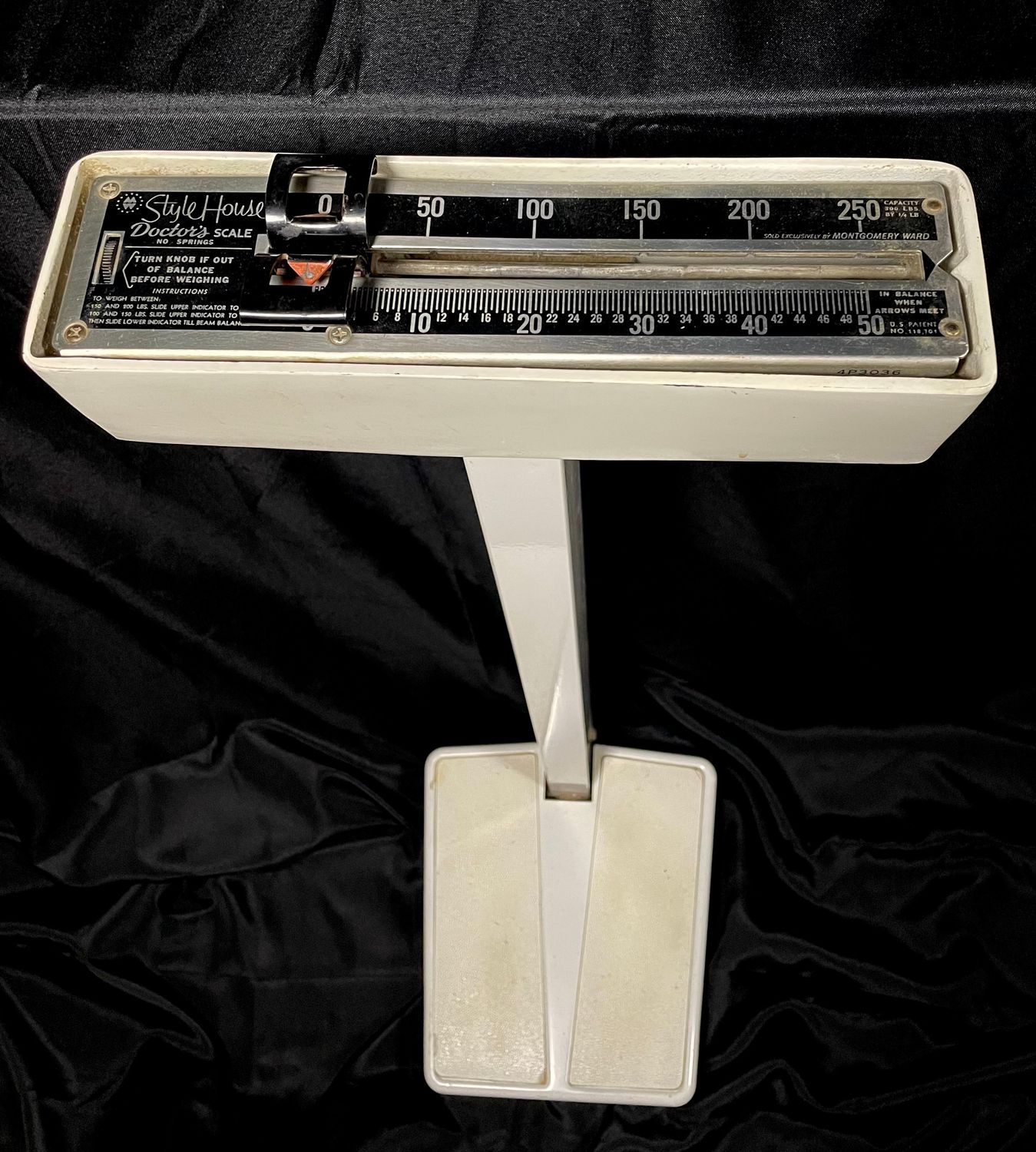 Mid-Century "Style House" Doctor's Scale