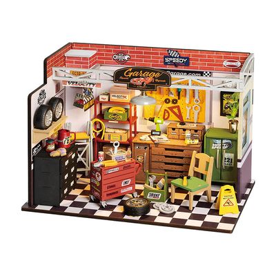 DIY Miniatures Garage Workshop