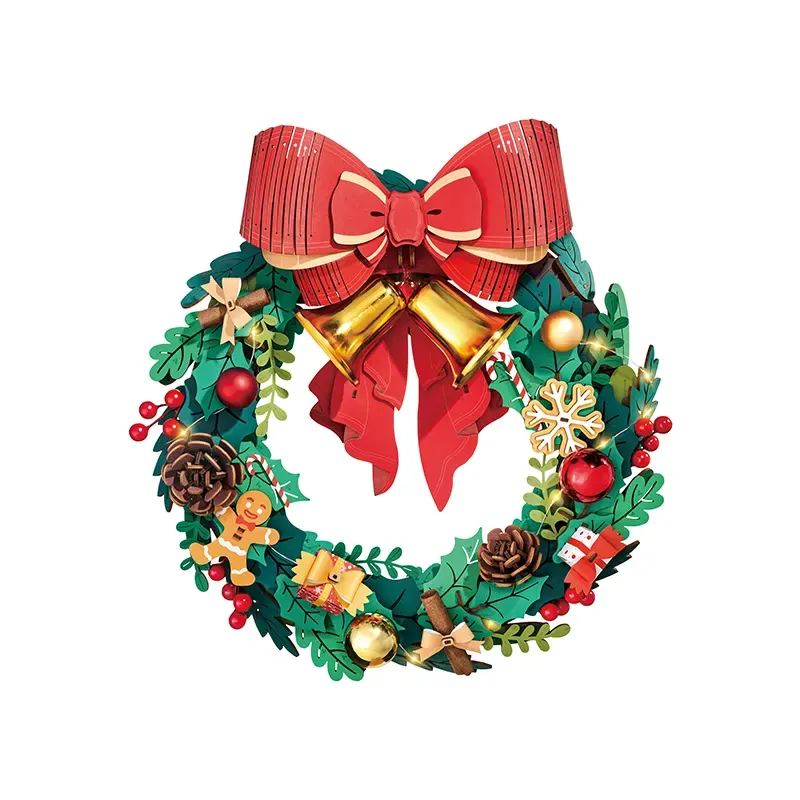 DIY Wooden Christmas Wreath