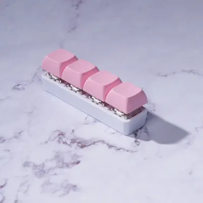 Fidget Keyboard 4 Key CLICKY Pink