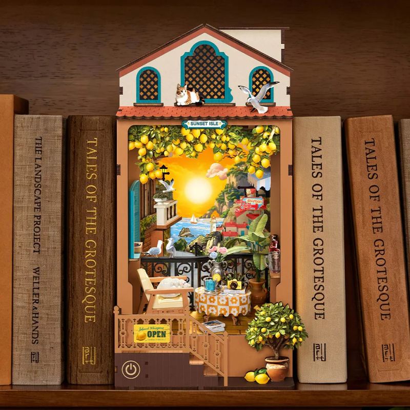 DIY Sunset Isle Book Nook