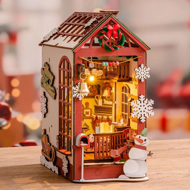 DIY Christmas Book Nook Indoor Scene