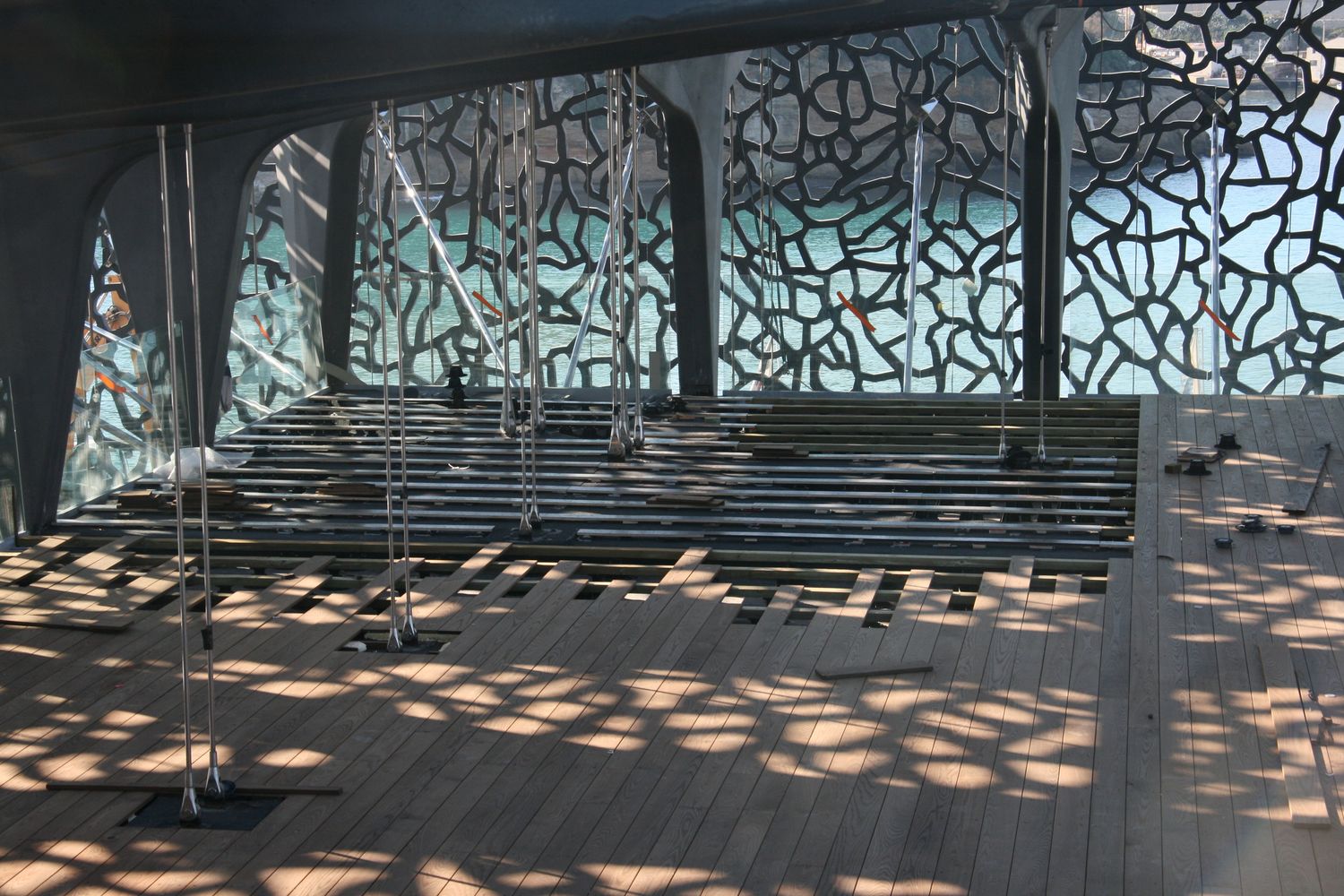 Terrasse ipé Mucem de Marseille