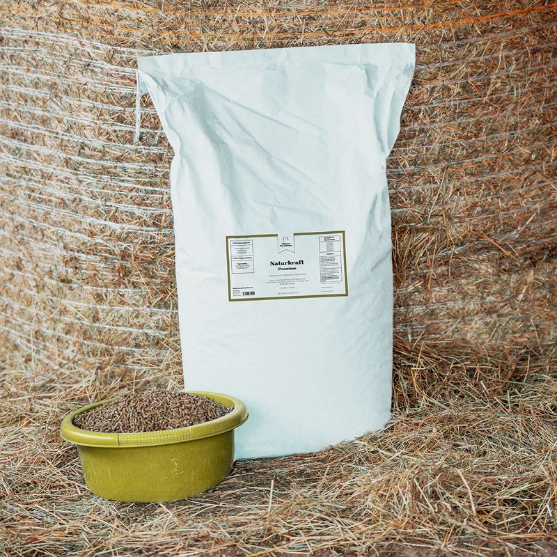 Naturkraft Premium – Ergänzungsfutter für Pferde für mehr Vitalität, Energie & Wohlbefinden