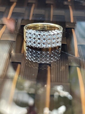 2.00 carat 18Kt Yellow Gold Diamond Ring