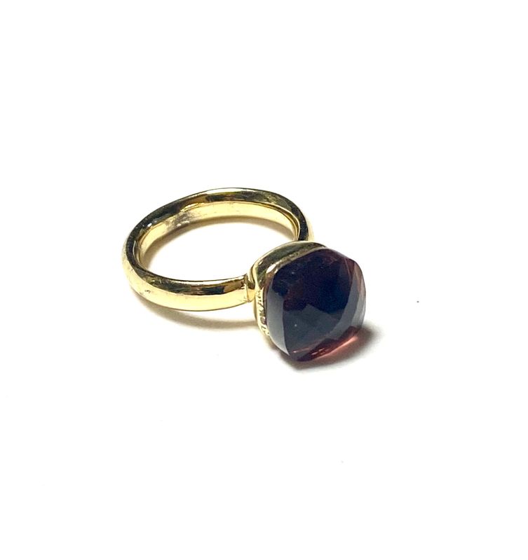 Ring met vierkante steen