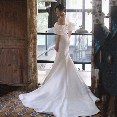 Off-shoulder Light Wedding Dress 2024 New Bridal Tail Elegant Mori French Satin Outdoor Yarn Super Fairy Travel Photography Female