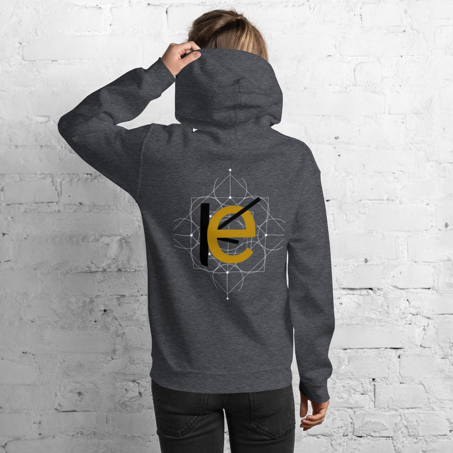Luhury streetwear  jetzt endeken  hodie von kery2367 