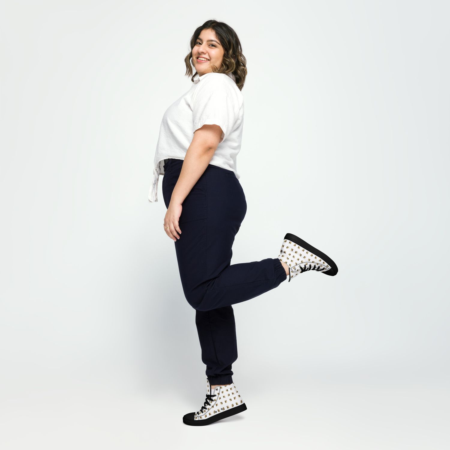 Strong-streetwear-identity-von kery2367,Damen High Top Sneaker Limited Editions