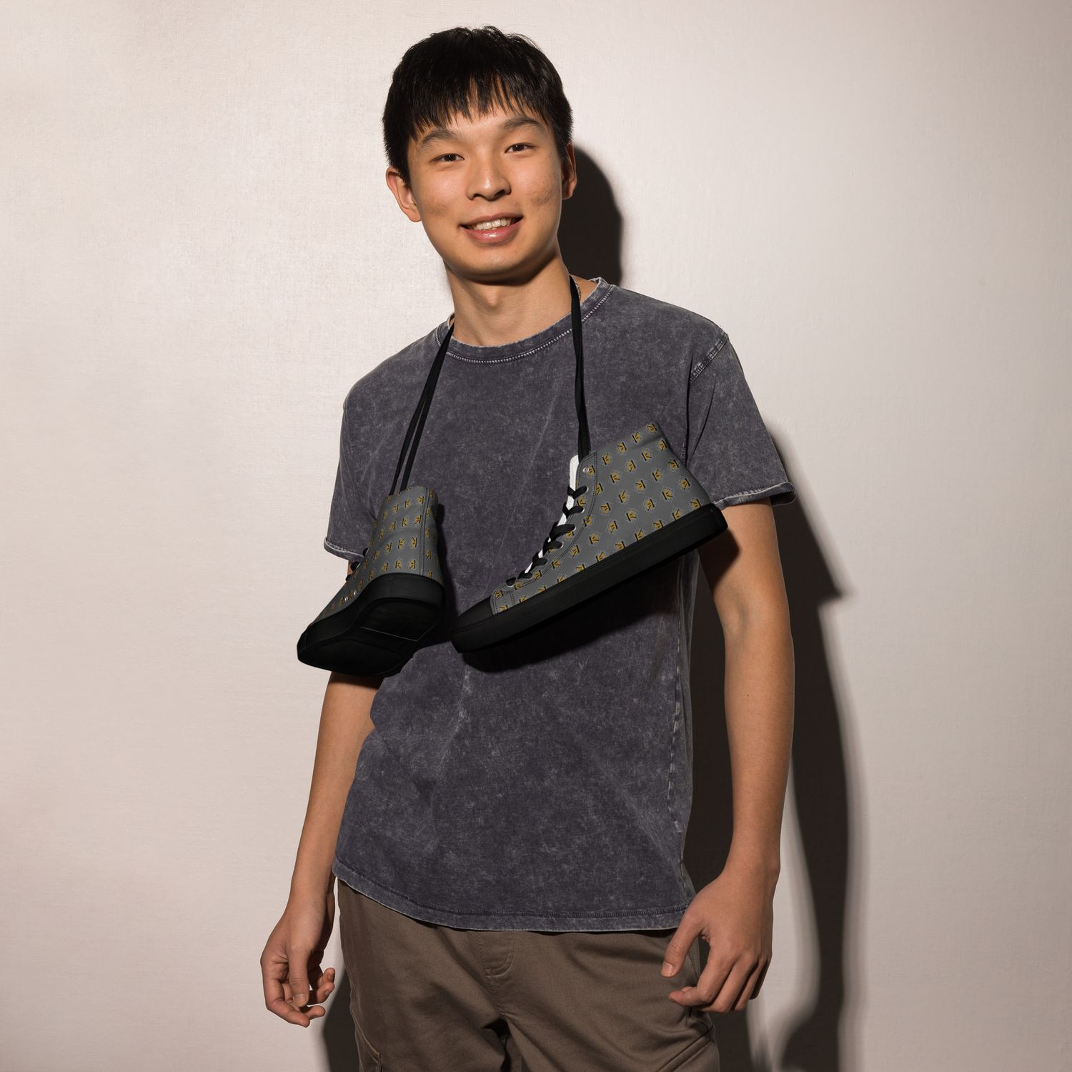 kery2367-herren-high-top-schuhe-seitenansicht-luxury-streetwear-brand